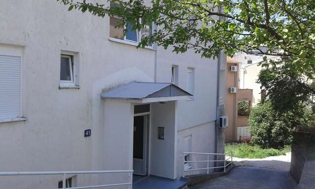 Апартаменты One-bedroom apartment near the sea -Mediterranean courtyard Петровац-17