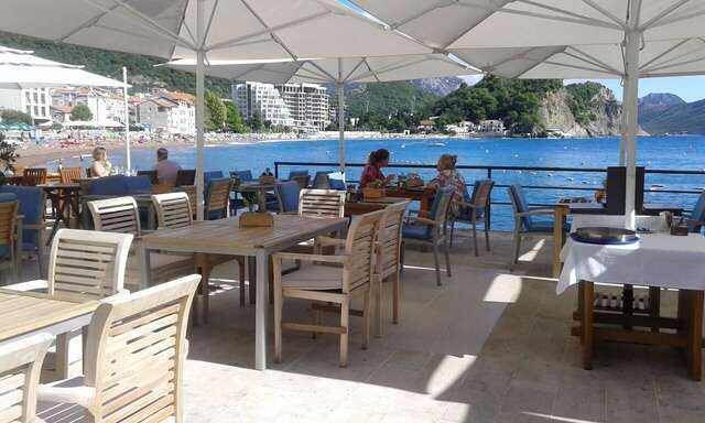 Апартаменты One-bedroom apartment near the sea -Mediterranean courtyard Петровац-25