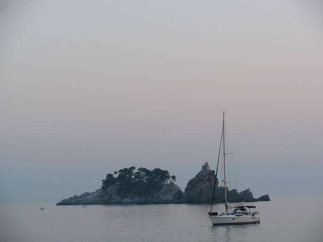 Апартаменты One-bedroom apartment near the sea -Mediterranean courtyard Петровац-37